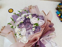 Bánh kem trang trí bông hoa đẹp