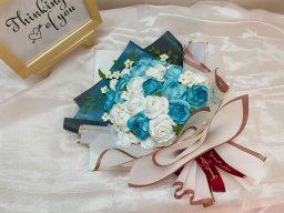 Bánh kem trang trí bông hoa đẹp