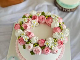 Bánh kem trang trí bông hoa đẹp