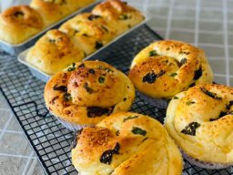 Các loại bánh mì mặn